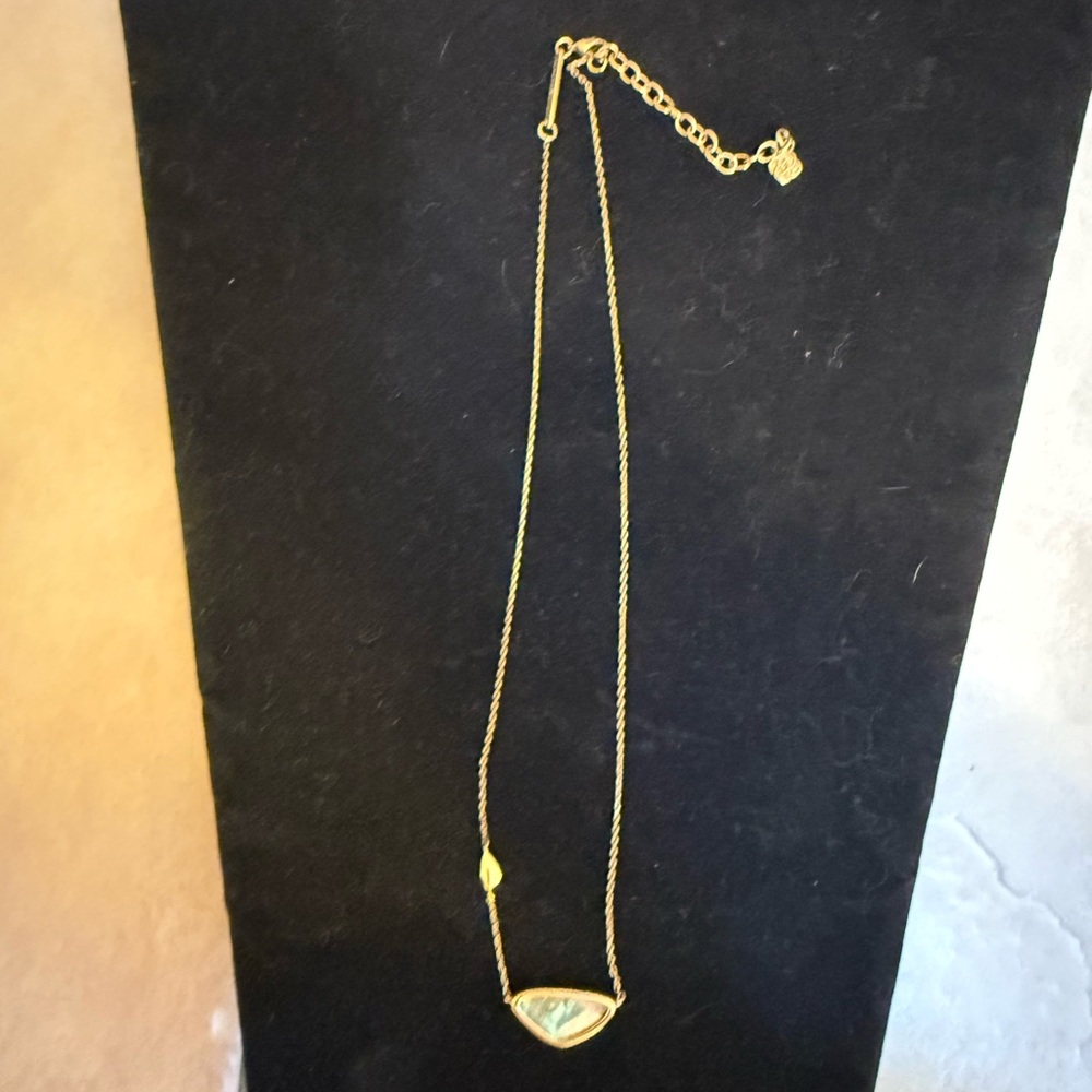 Kendra Scott Gold Pendant Necklace